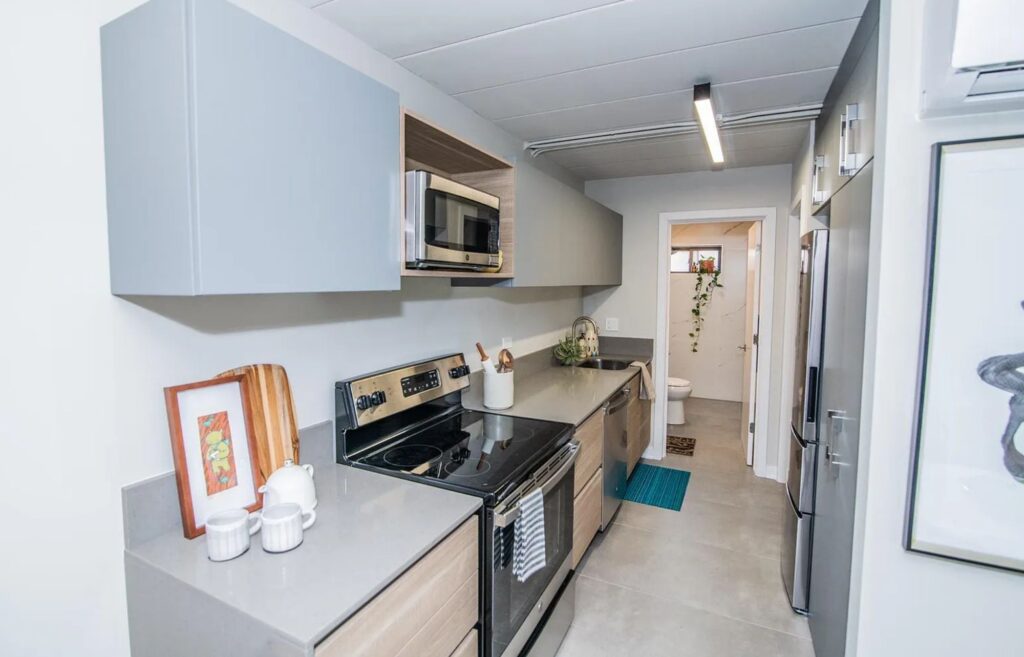 1666 West Pratt 00004