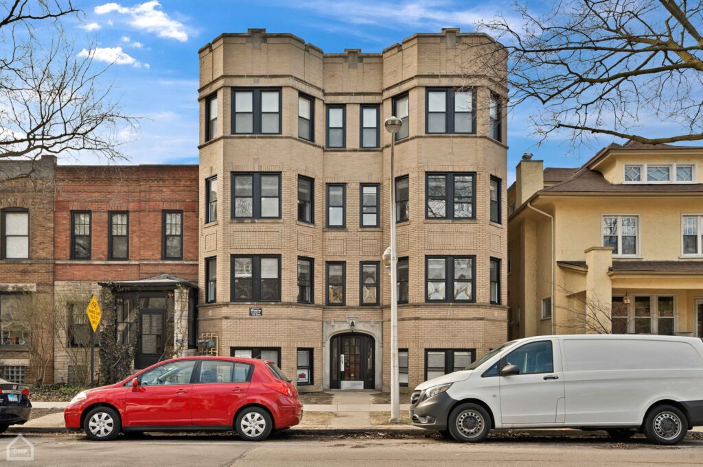 17-web-or-mls-2171 W Wilson Ave - Unit 3W_001