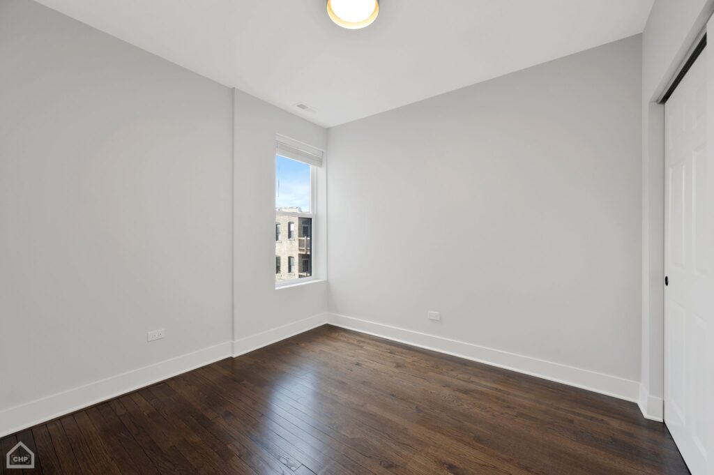 25-web-or-mls-2171 W Wilson Ave - Unit 3W_009