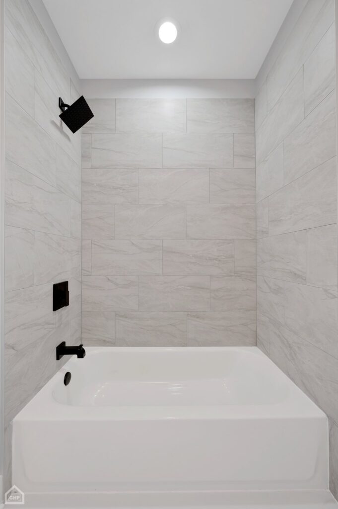 29-web-or-mls-2171 W Wilson Ave - Unit 3W_013