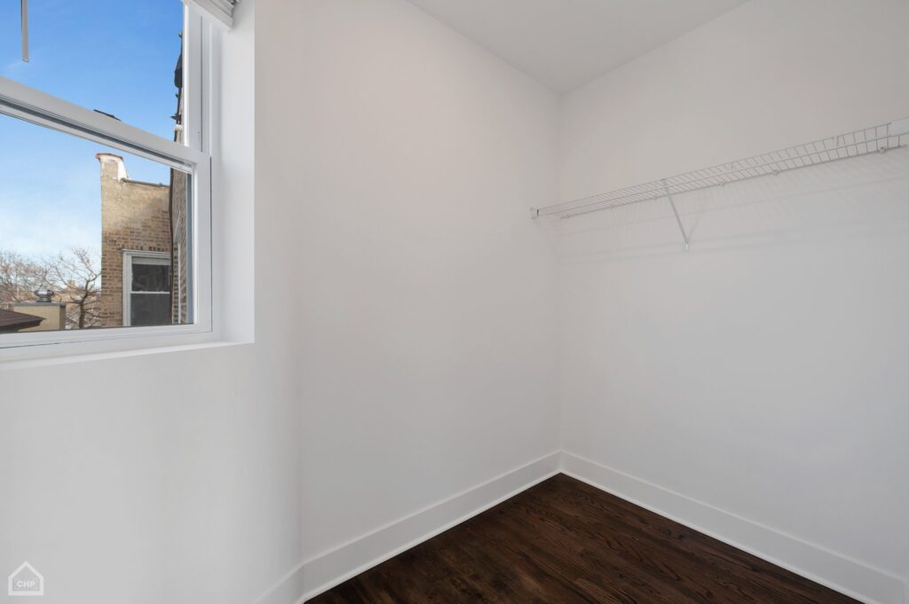 34-web-or-mls-2171 W Wilson Ave - Unit 3W_018